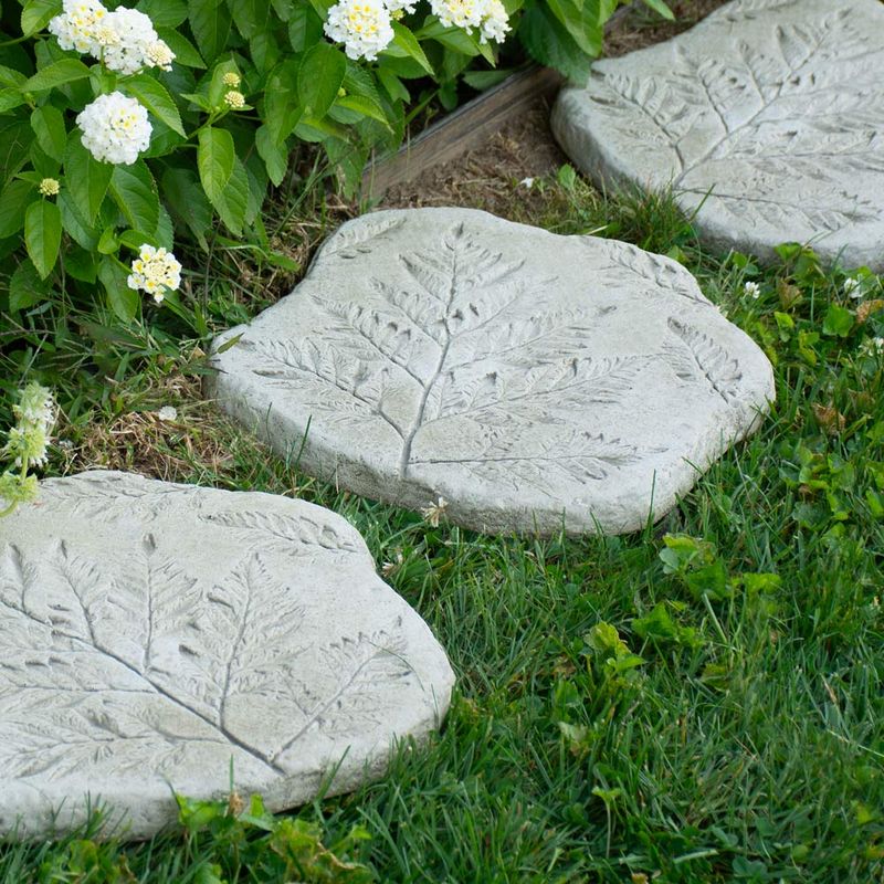 Concrete Casting For Garden Stepping Stones