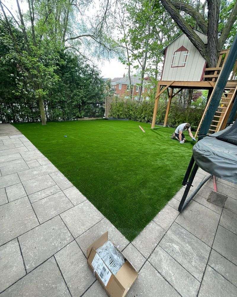 Artificial Turf And Fake Grass Lawns