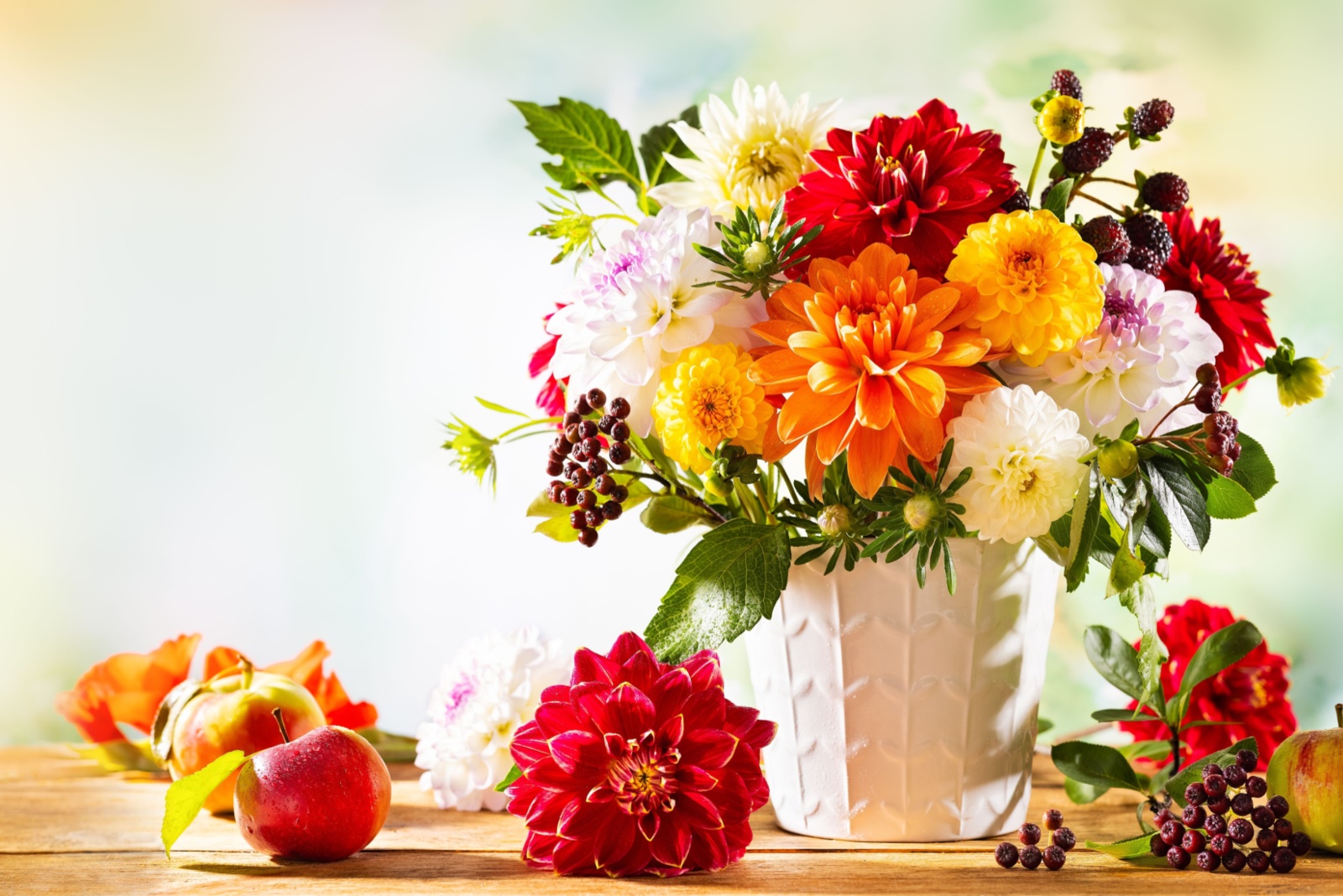 9 Tips To Make Your Home Bloom With A Perfect Floral Display In Georgia