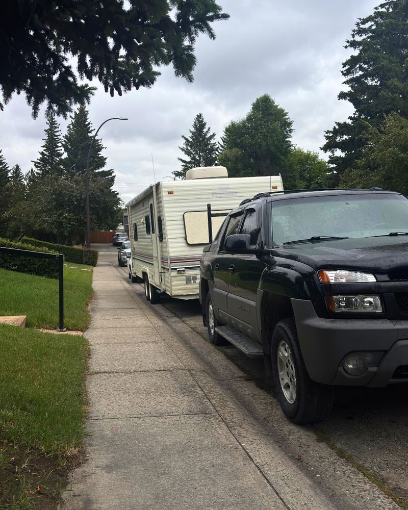 Recreational Vehicles Parked In Driveways