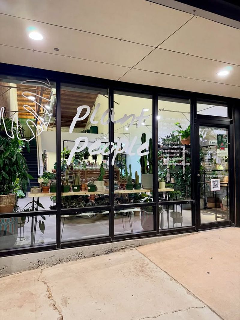 Eye-Catching Rebrand Reflects Modern Style