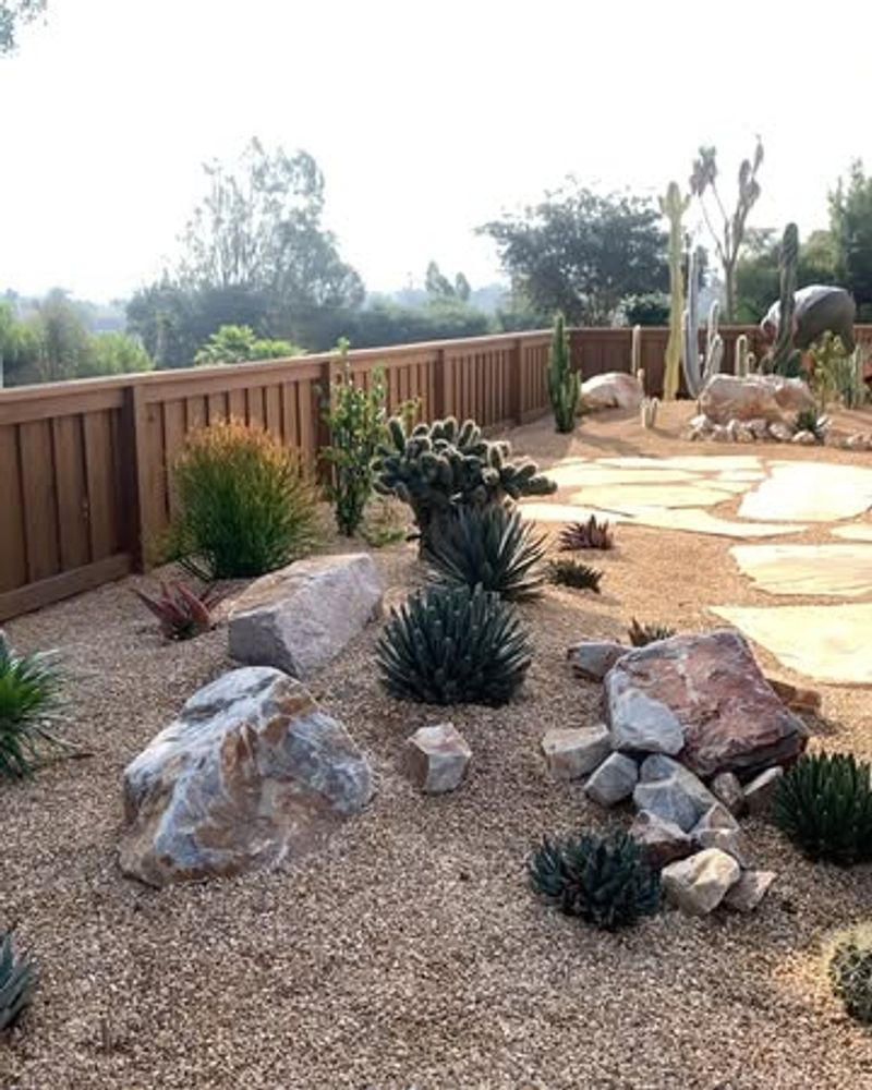 Decorative Rocks And Gravel Lawns