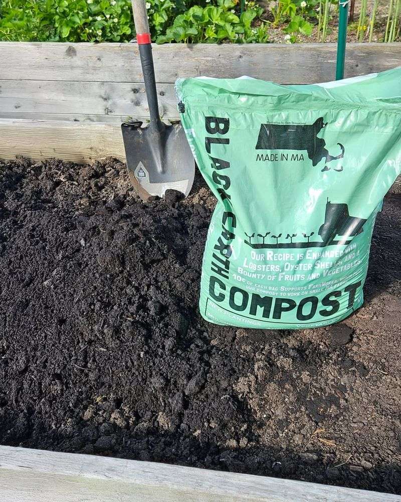 Add Compost To Garden Beds