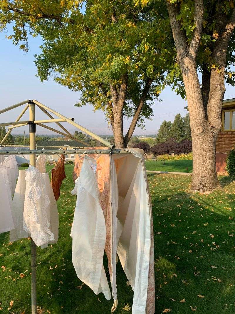 Outdoor Clotheslines