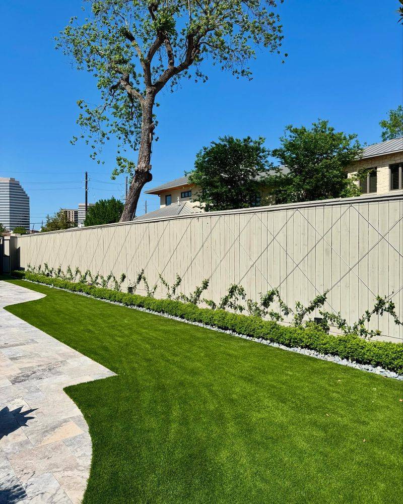 Property Lines Determine Leaf Responsibility