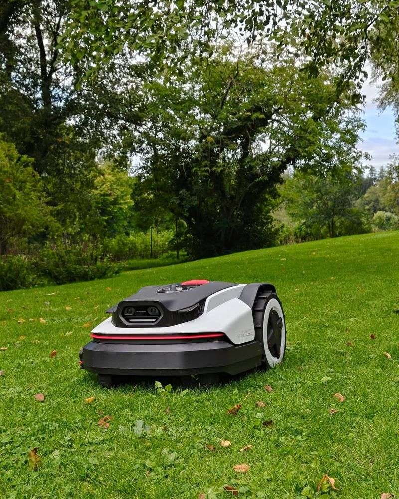 Robotic Lawn Mower