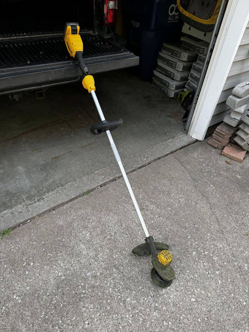 Cordless Electric Weed Trimmer