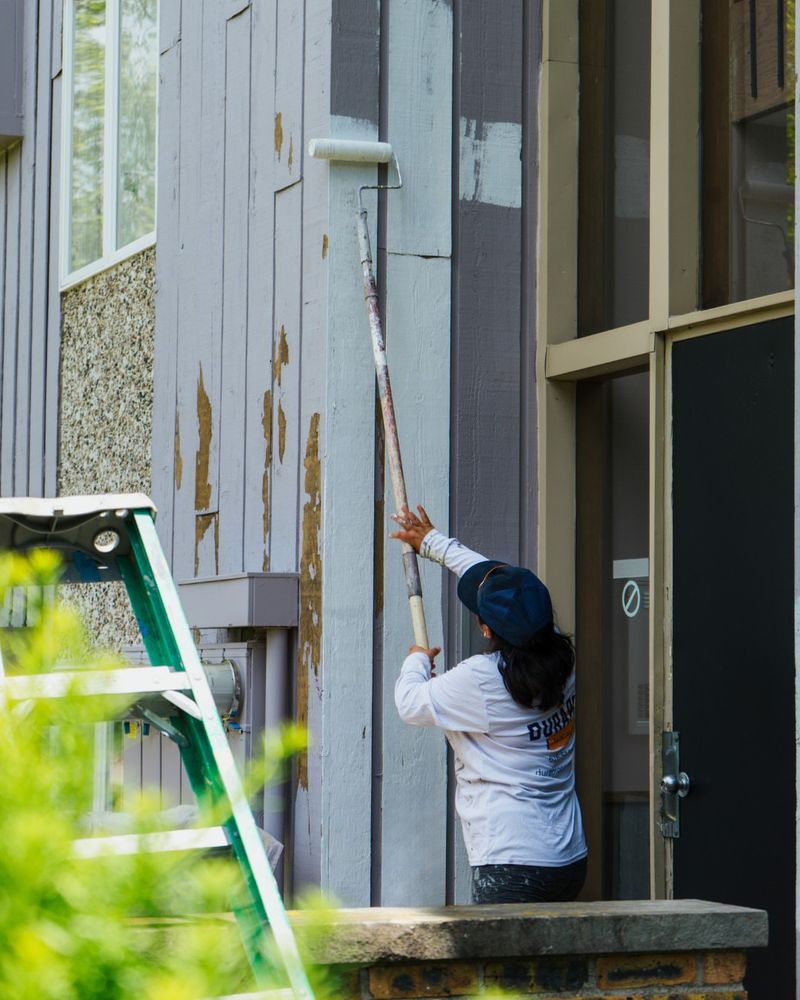 Postponing Exterior Paint Touch-Ups Until Spring