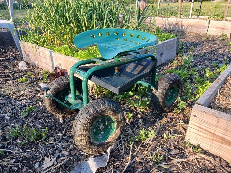 Rolling Garden Scooter