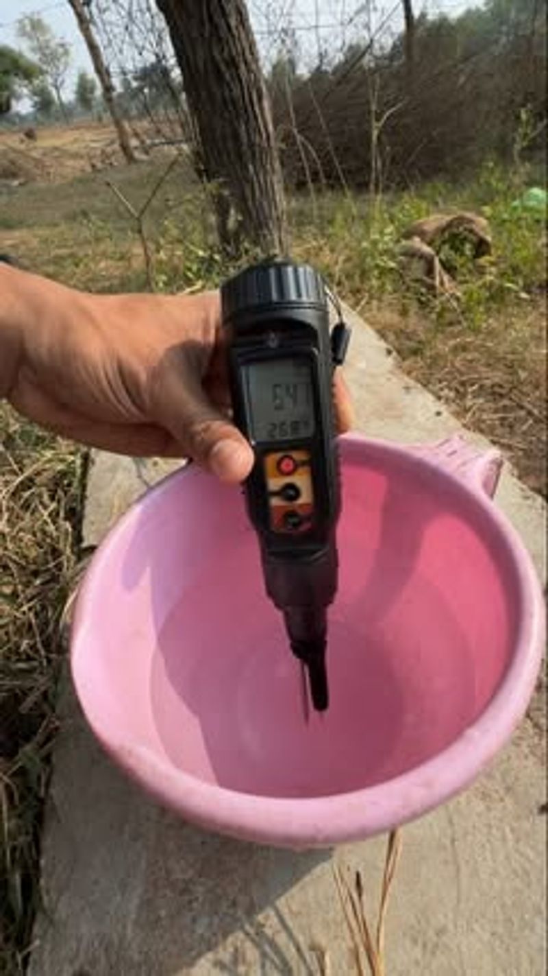 Soil Moisture Meter With pH Testing