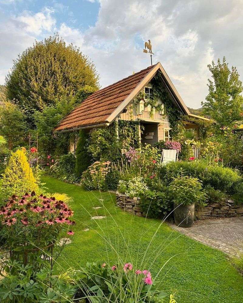 Herb Gardens Blend Beauty With Practicality