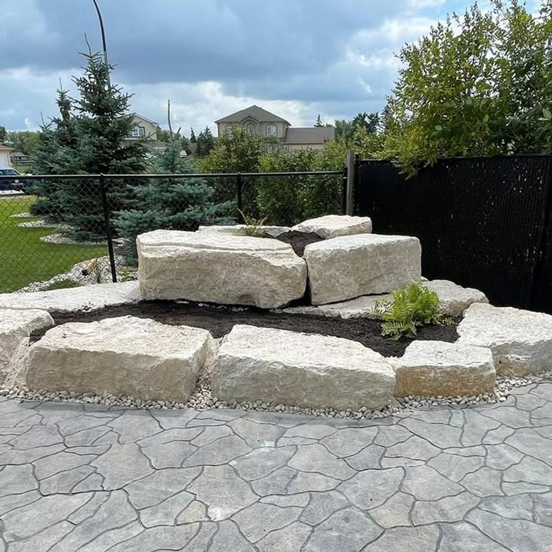 Rock Landscaping That Increases Heat Reflection