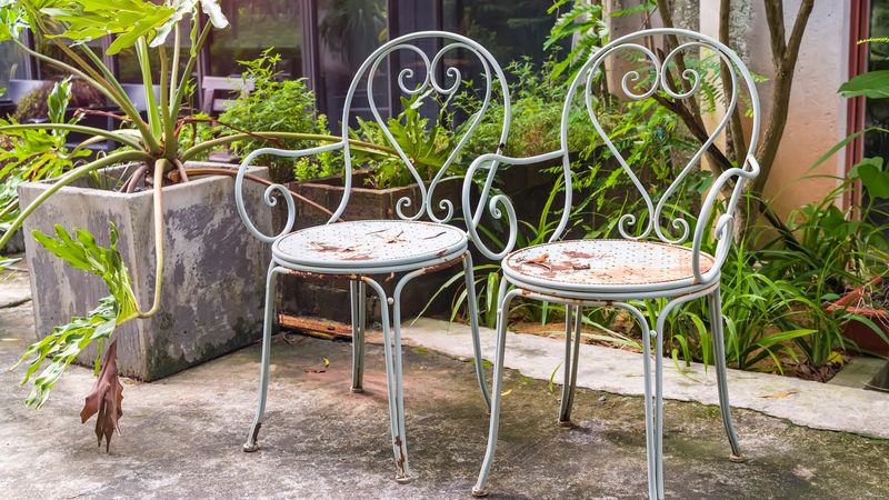 Removing Stubborn Rust Stains From Metal Furniture