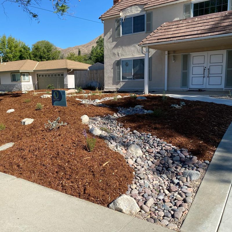 Decomposed Granite And Rock Mulch Replace Thirsty Grass