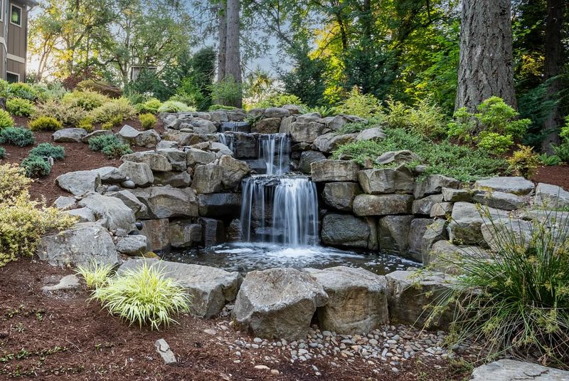 Water Features Or Fountains That Do Not Recycle Water