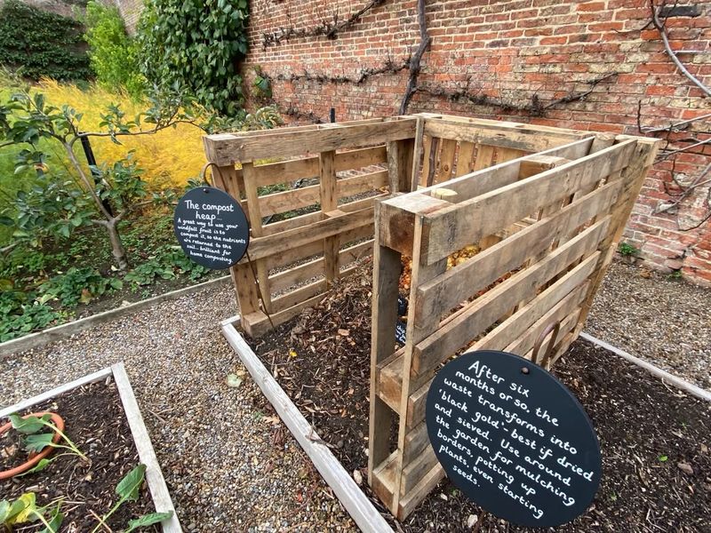 Start Composting Kitchen Scraps And Yard Waste