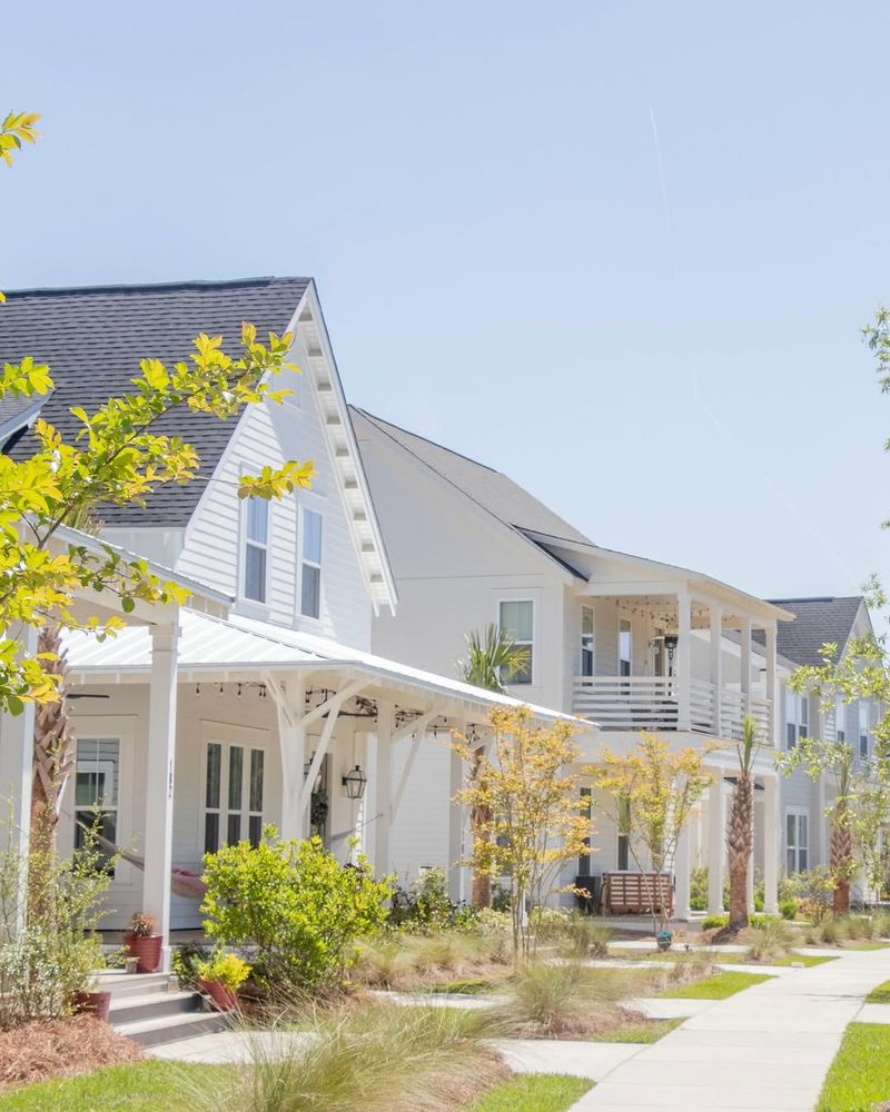 Homeowners Associations May Have Additional Rules About Trees