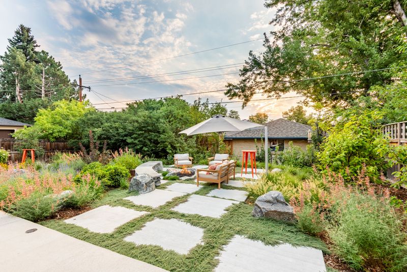 Modern Neighborhoods And Cities Are Encouraging Lawn Alternatives