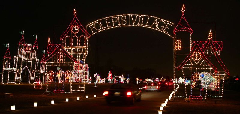 East Peoria Festival Of Lights At Folepi’s Winter Wonderland