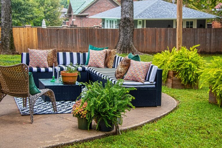 backyard cozy seating area