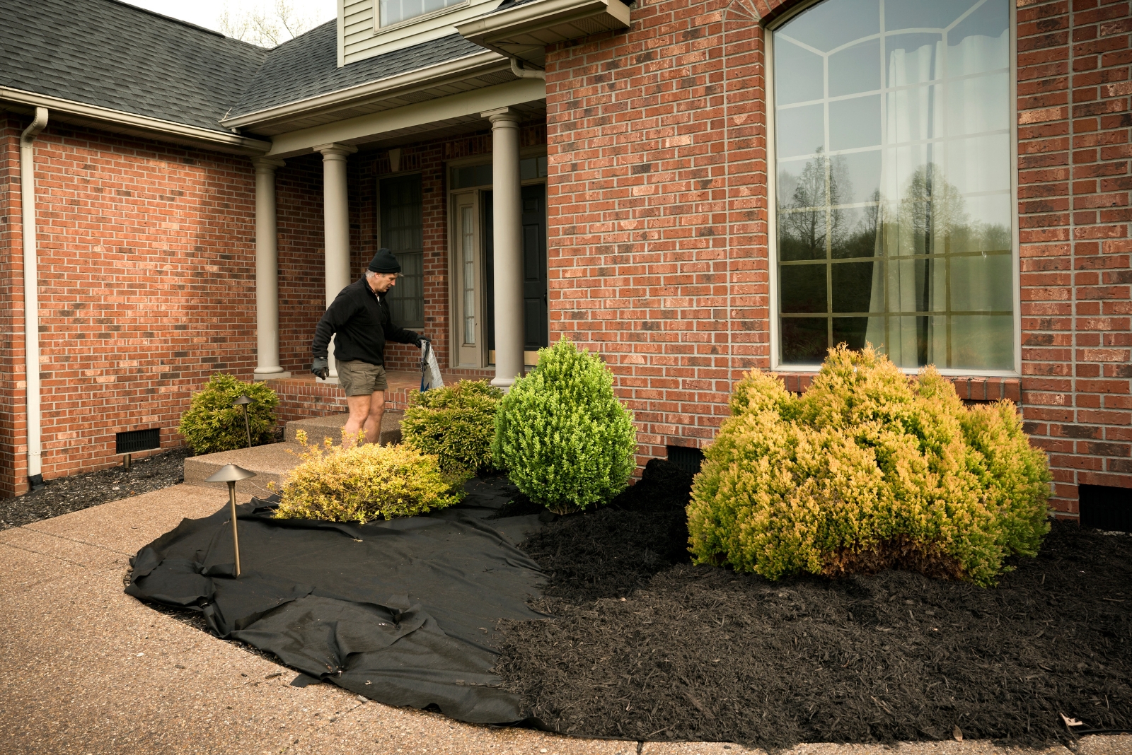 How To Mulch Pennsylvania Garden Beds Properly For Winter Protection