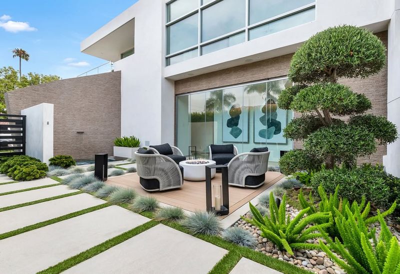 Clean Lines Calm Spaces