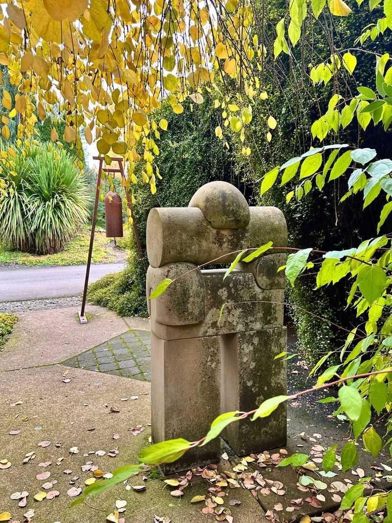 Accessible Pathways Welcome Visitors With Mobility Challenges