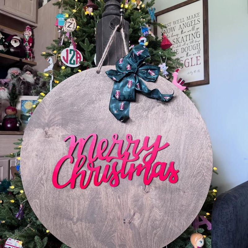 Simple Wooden Signs With Holiday Messages