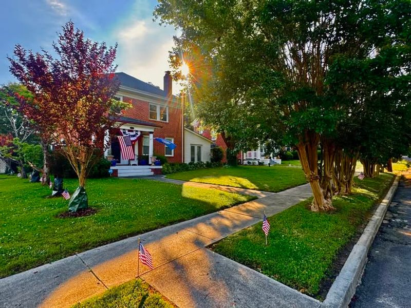 Yard Decorations That Obstruct Public Right-Of-Way