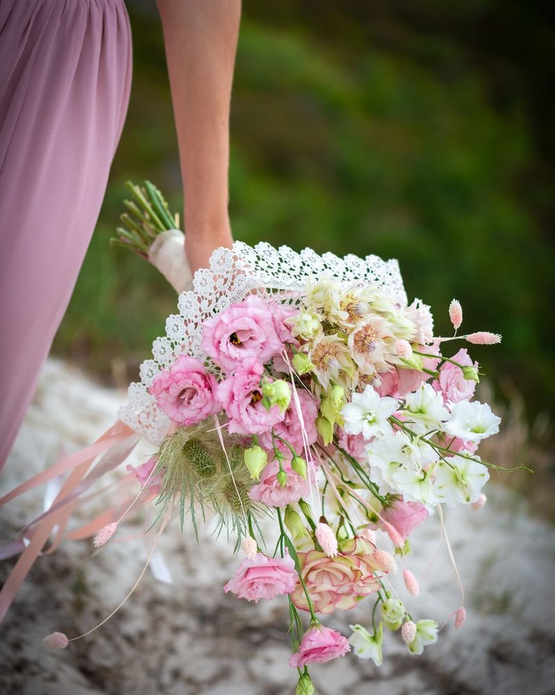 Celebrities And Influencers Are Choosing Lisianthus Now