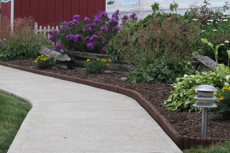 Edge Existing Garden Beds Cleanly