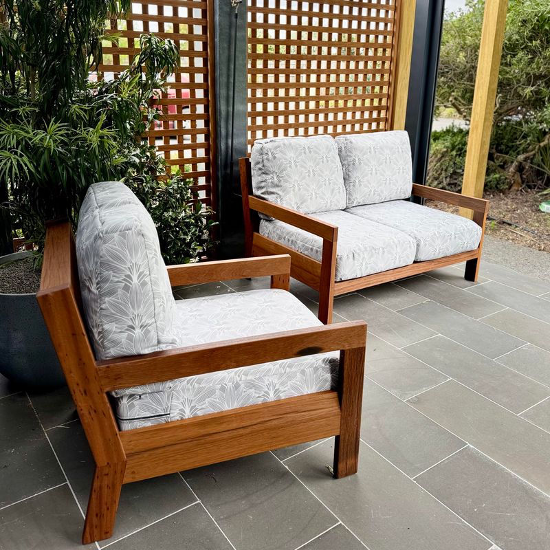 Choose Weather-Resistant Furniture For Virginia's Climate