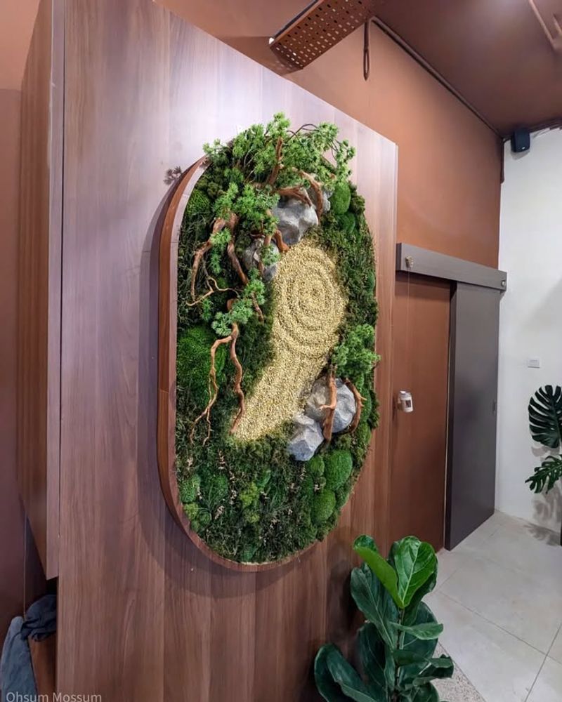 Moss Walls for Natural Humidity