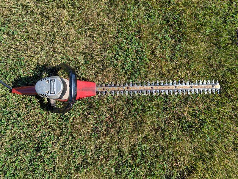 Battery-Powered Hedge Trimmer