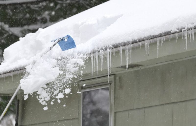Allowing Snow And Ice To Accumulate On Your Roof