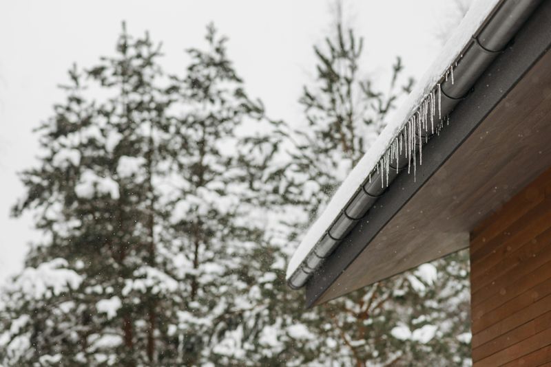 Allowing Ice Dams To Form Without Intervention
