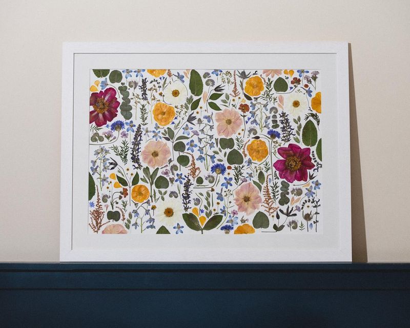 Pressed Botanical Art Frames Nature's Beauty
