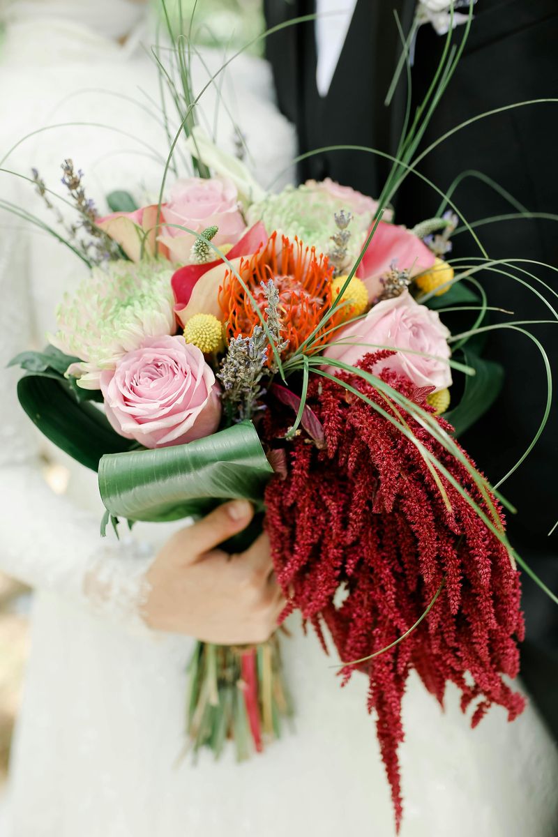 Amaranthus Creates Dramatic Impact In Wedding Photos