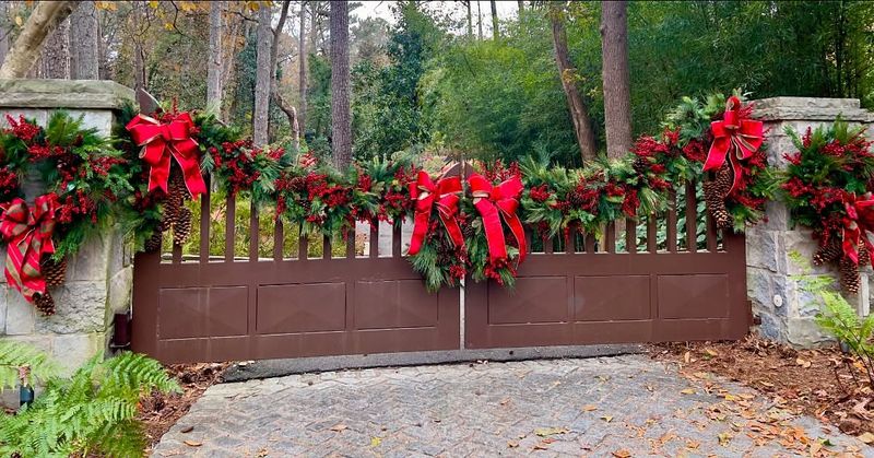 Simple Fence-Line Ideas Bringing Big Holiday Cheer To Pennsylvania Streets