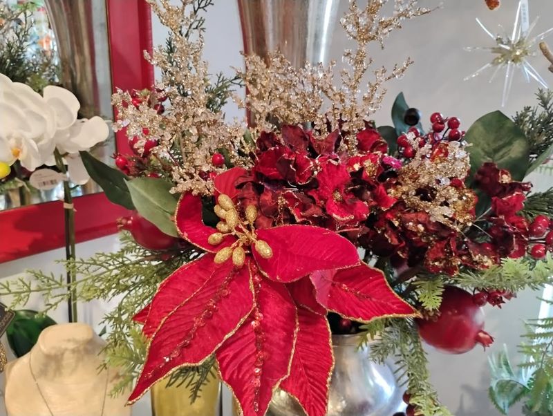 Poinsettia Centerpieces