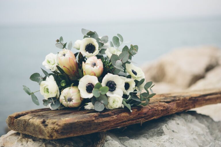 italian anemone bouquet