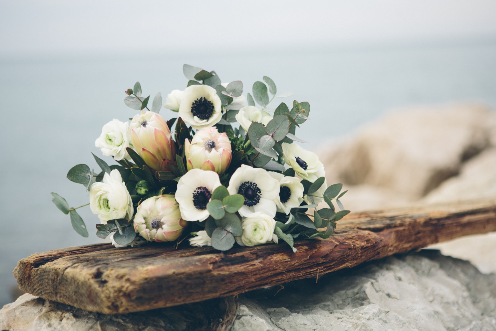 italian anemone bouquet