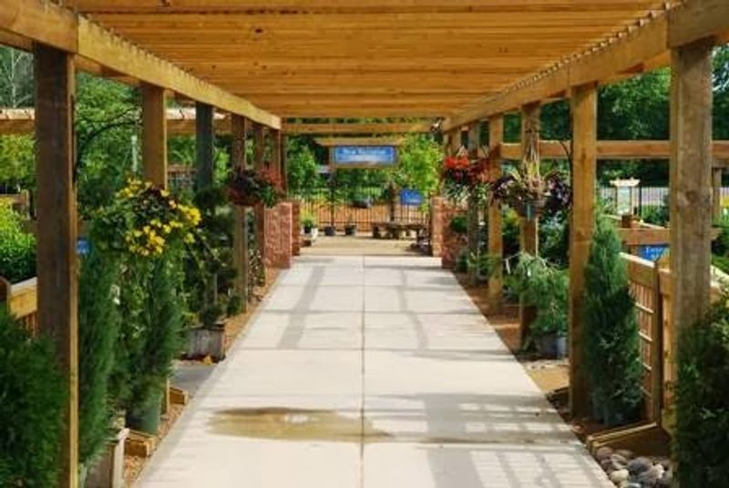 Malmborg's Garden Center & Greenhouse – Rogers & Blaine