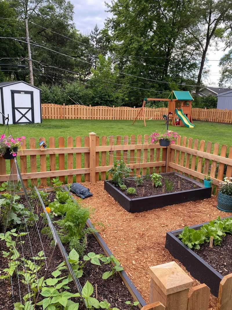 Establishing Exclusion Fencing With Angled Tops