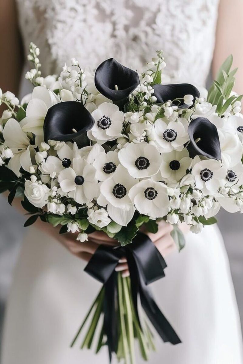 How Italian Anemones Pair With Other Wedding Flowers
