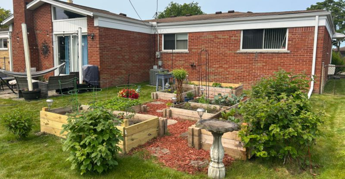 Why Low Care Gardens Are Becoming A Tennessee Favorite
