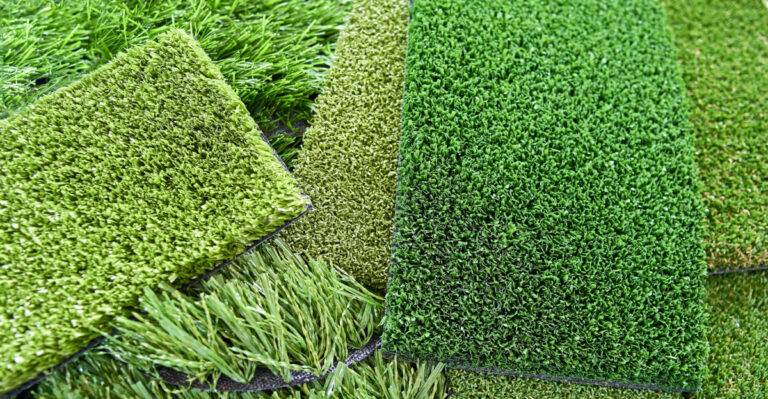 artificial grass carpet (featured image)