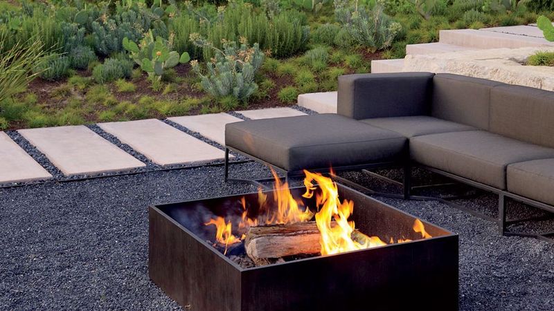 Outdoor Fire Pits And Fireplaces
