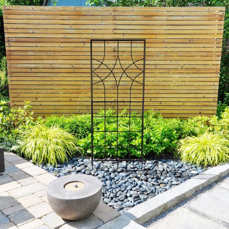 Pick A Trellis Style That Won't Wobble In Virginia Wind And Storms