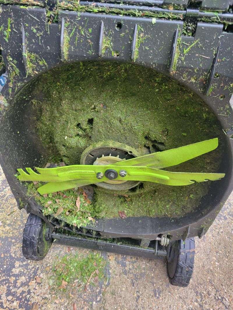 Sharpen Blades For Leaf Mulching